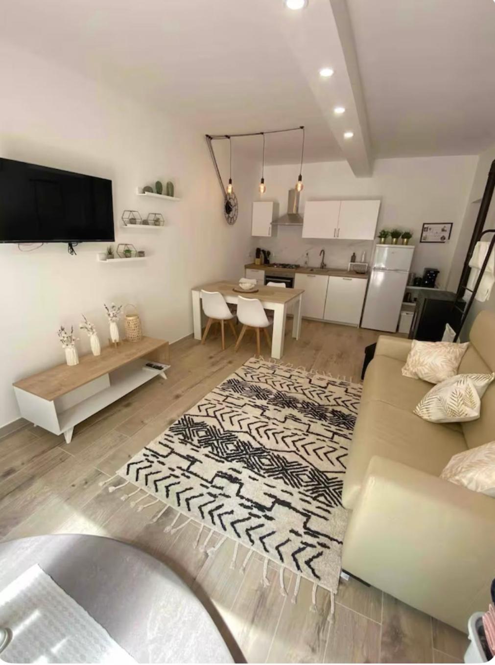 New Immersed In Nature With Pool Apartment